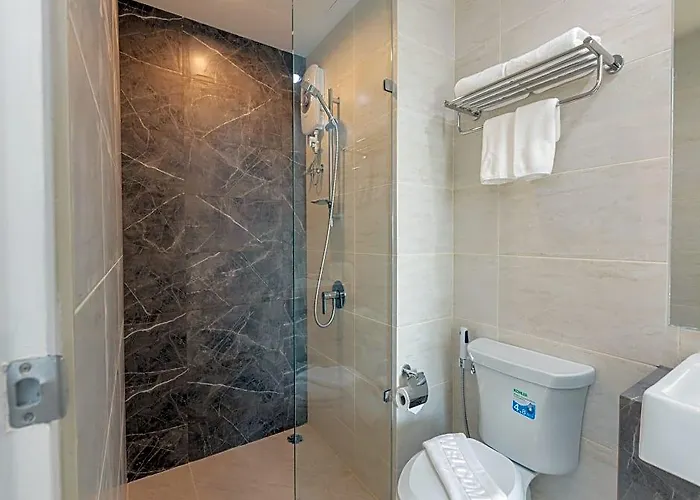 B2 Don Mueang Premier Hotel 3*