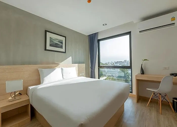 B2 Don Mueang Premier Hotel 3*