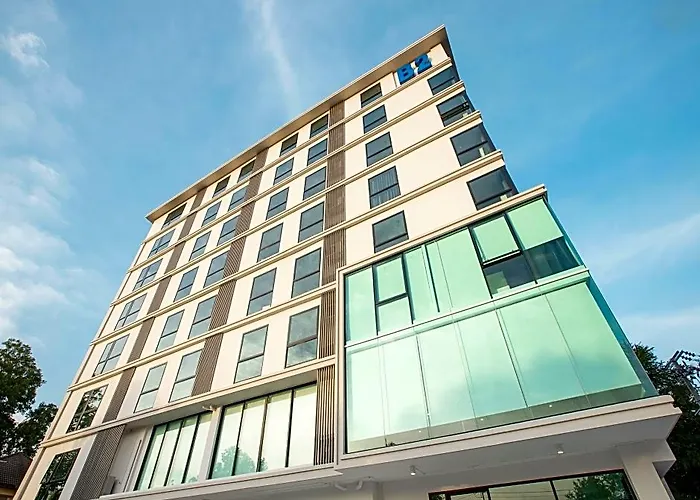 B2 Don Mueang Premier Hotel 3*